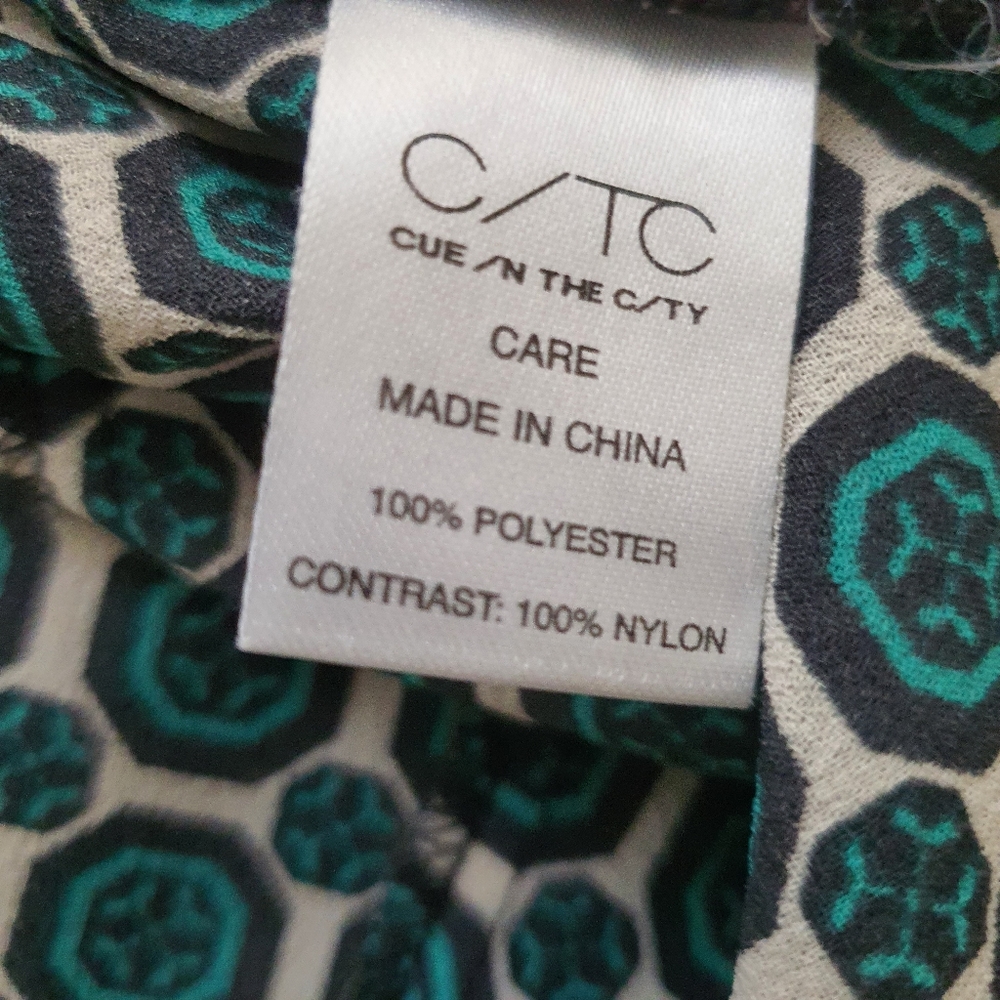 CUE Size 10 Long Sleeve Teal Print Oversized Lightweight High Low Top - Picture 10 of 11